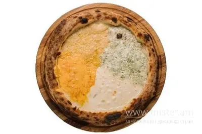 Піца "4 сира" М Taverna El Paso undefined фото