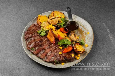 Фланк стейк з овочами Yoki restaurant undefined фото