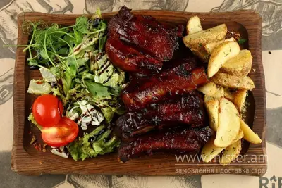 М`ясні ребра з картоплею по-селянськи Ribs House undefined фото