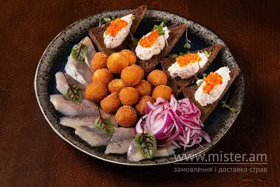 Філе оселедця з картопляними крокетами та цибулькою Кухмістерська Хаселева undefined фото