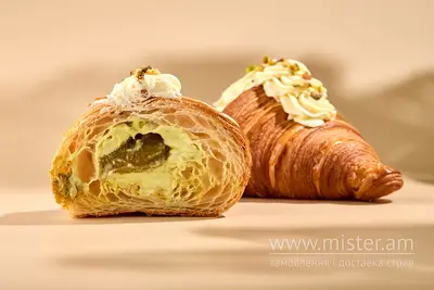 Круасан фісташковий Малахіка undefined фото
