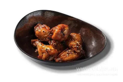 Курячі крила в гострому соусі Luchan Beer & Gastro undefined фото