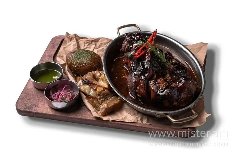 Рулька в пивному соусі - "Luchan Beer & Gastro" в Луцьку фото 