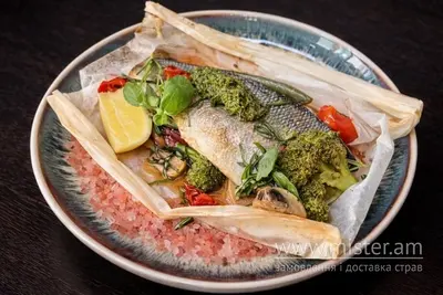Сібас Papillote з овочами та соусом песто Парк undefined фото