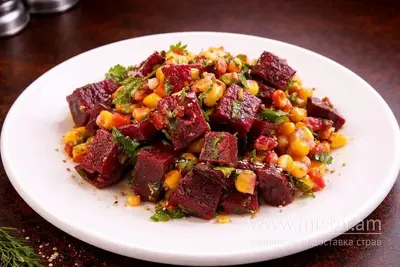 Салат з буряка та кукурудзи Хочу Їсти undefined фото