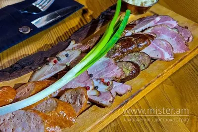 Тарілка українських делікатесів Am.bar undefined фото