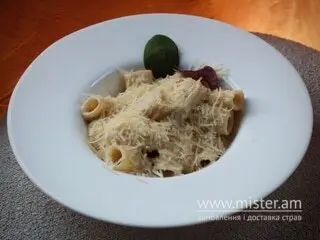 Паста 4 сири Cheburek. Сонце і тісто undefined фото