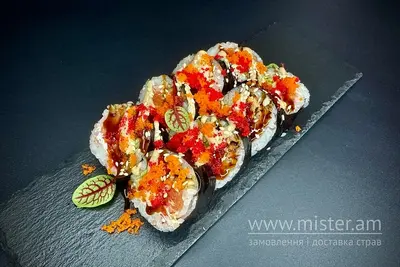 Футомакі з лососем та вугрем  Хочу Sushi-Pizza & Grill undefined фото