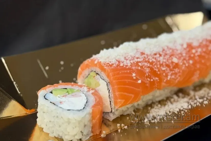 Рол Креветка з лососем і пармезаном - "Deluxe Sushi NK" в Нікополю фото 