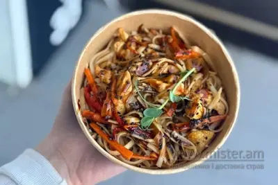 Удон з куркою Deluxe Sushi NK undefined фото