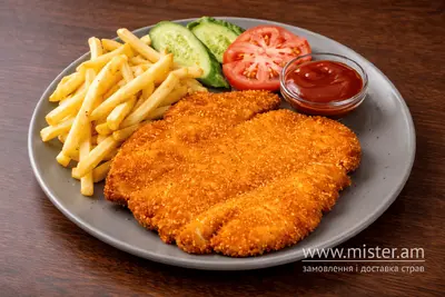 Куряча відбивна з картоплею фрі Pit Lane Burger undefined фото