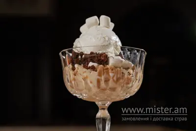 Топлене печиво з молоком, шоколадом та фруктами Панська Гуральня undefined фото