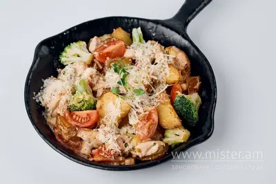 Картопля запечена з куркою та овочами Країна Мрій undefined фото