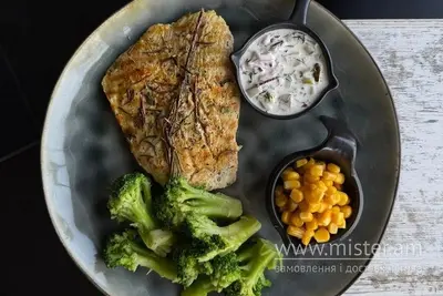 Стейк з індички з брокколі  Butter Cafe undefined фото