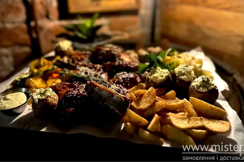 Соковиті реберця на компанію - "Free House" в Стрию фото 