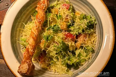 Салат Цезар з куркою домашній Free House undefined фото