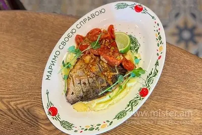 Дорадо з картопляним пюре та овочами Простір undefined фото