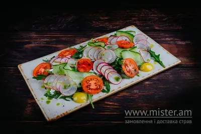 Салат зі свіжих овочей  Сім сорок undefined фото