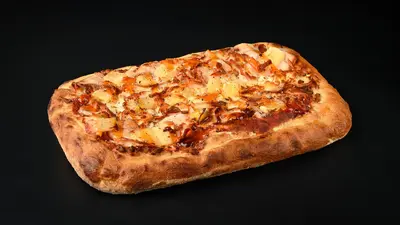 Пінца з куркою та ананасами (500 г) Meat Bar в ТРЦ Lavina Mall undefined фото