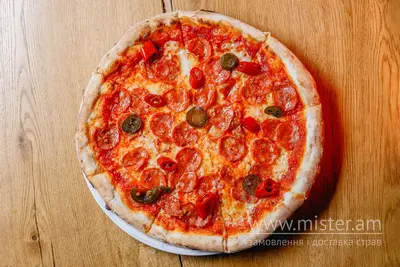 Червона піца "Пепероні Піканте" Pizzagonia undefined фото