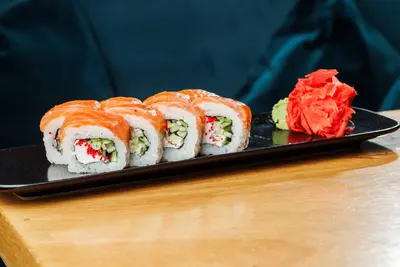 Філадельфія з лососем Sakura Sushi undefined фото