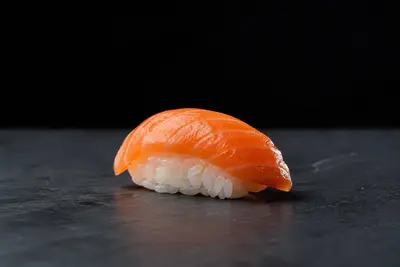 Нігірі лосось Sakura Sushi undefined фото