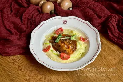 Бефстроганов з яловичини Хряк undefined фото