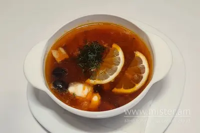 Солянка збірна м`ясна Чебуречна плюс Піца undefined фото