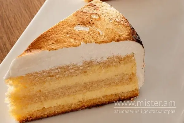 Торт "Чіпріані" з лимонним заварним кремом та меренгою - "Patisserie Cafe" в Чернівцях фото 