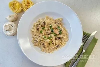 Паста з куркою і грибами Наомі undefined фото