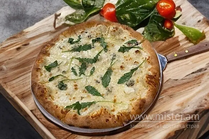 Піца "Чотири сири" 30 см - "New York Street Pizza" в Луцьку фото