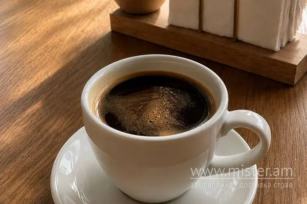 Американо  - "Patisserie Cafe" в Чернівцях фото 