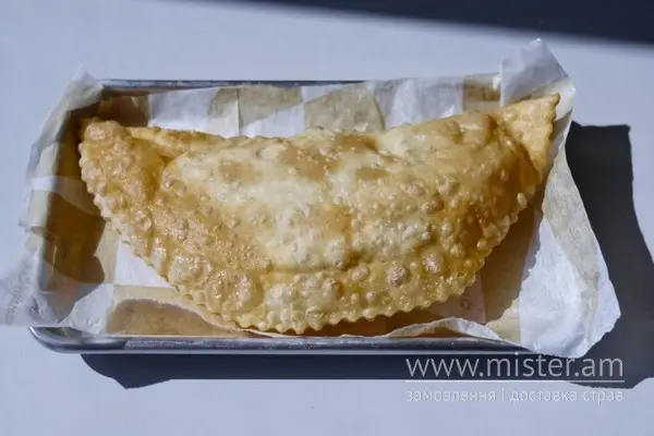 Чіберек з яловичиною та сиром - "misto.cafe" в Луцьку фото