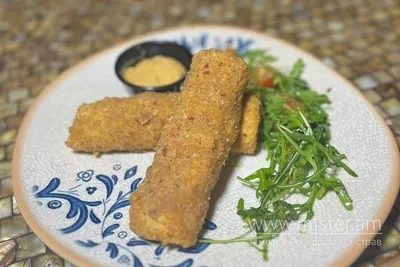 Хрусткі млинці з качиним м'ясом і соусом із запечених овочів La Cosa Nostra undefined фото