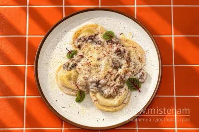 Равіолі з куркою та грибами під грибним соусом  Pecorini undefined фото