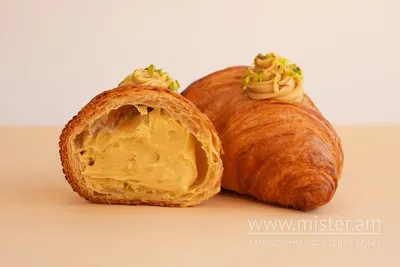 Круасан з фісташковим ганашем  БоХліб undefined фото