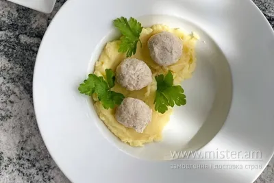 Фрикадельки з індички з картопляним пюре Шато undefined фото