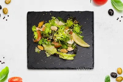 Салат з морепродуктами Хочу Sushi-Pizza & Grill undefined фото