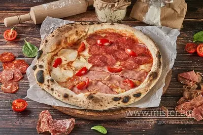 Піца на заквасці "Три м`яса" 30 см Treba Pizza undefined фото
