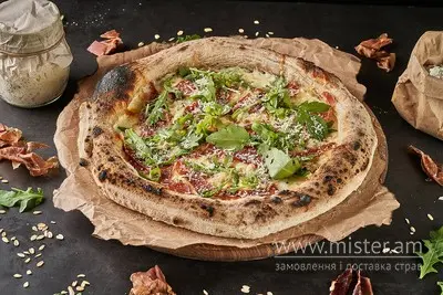 Піца житня "З прошуто" 30 см Treba Pizza undefined фото