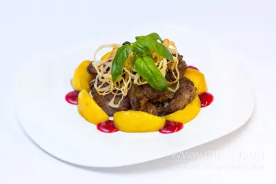 Куряча печінка з яблуками в меду Аристократ undefined фото