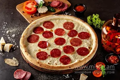 Піца "Б`янка" 32 см Treba Pizza undefined фото
