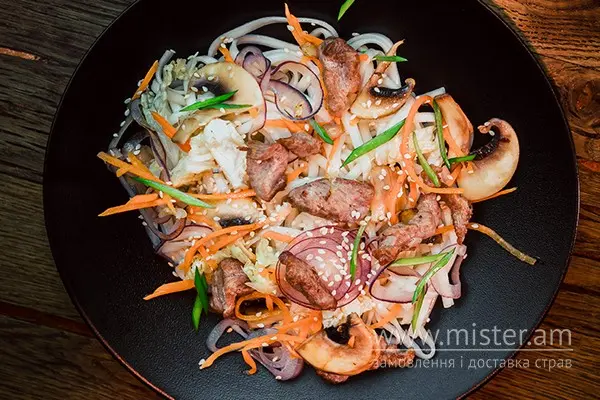 Локшина WOK зі свининою - "Sushi-Pizza by La Spezia (вул.Харківська, 5/1)" в Сумах фото