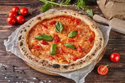 🌱 Маргарита з чері та базиліком піца на заквасці TREBA Pizza & Sushi undefined фото