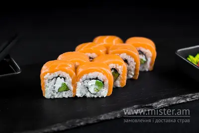 Рол "Філадельфія" з лососем Преміум Sushi-Pizza by La Spezia (вул.Харківська, 5/1) undefined фото