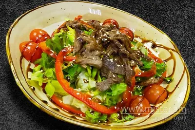 Салат з яловичини під соусом "Унагі" La Pizza undefined фото