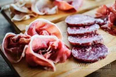 Італійські салюме Папина паста undefined фото