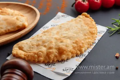 Чебурек з м'ясом та сиром XL Zenyk Varenyk undefined фото