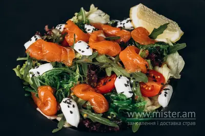 Салат з лососем Хочу Sushi-Pizza & Grill undefined фото