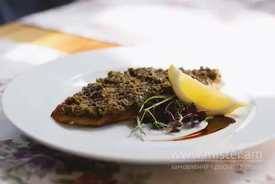 Біла риба під оливковим песто Peperoni undefined фото